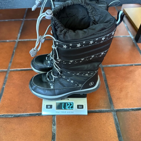 Lands End Snowflake Insulated Winter Boots, Size 3, Black - Picture 8 of 8